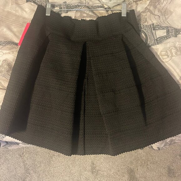Target cupcake black textured mini flared skirt, - size XL - Picture 3 of 6